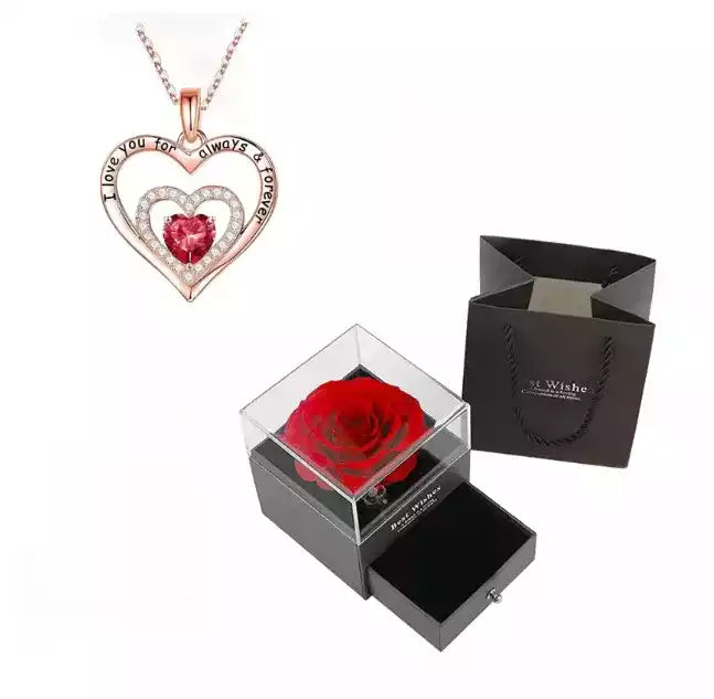 Collier en argent affichant un "Je t'aime" en plusieurs langues