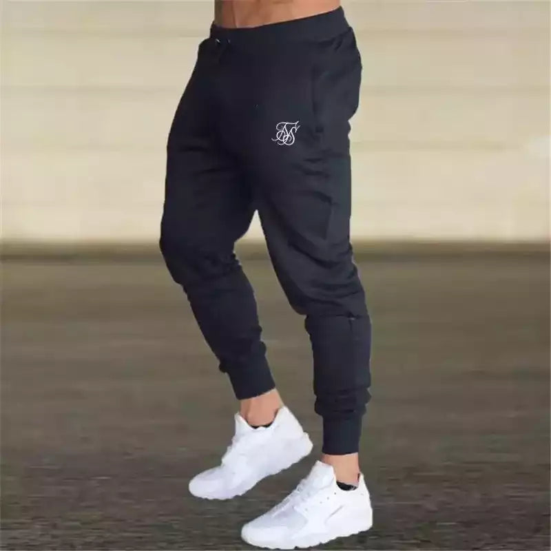 Pantalon cargo homme avec poches latérales pratiques pour un usage quotidien.