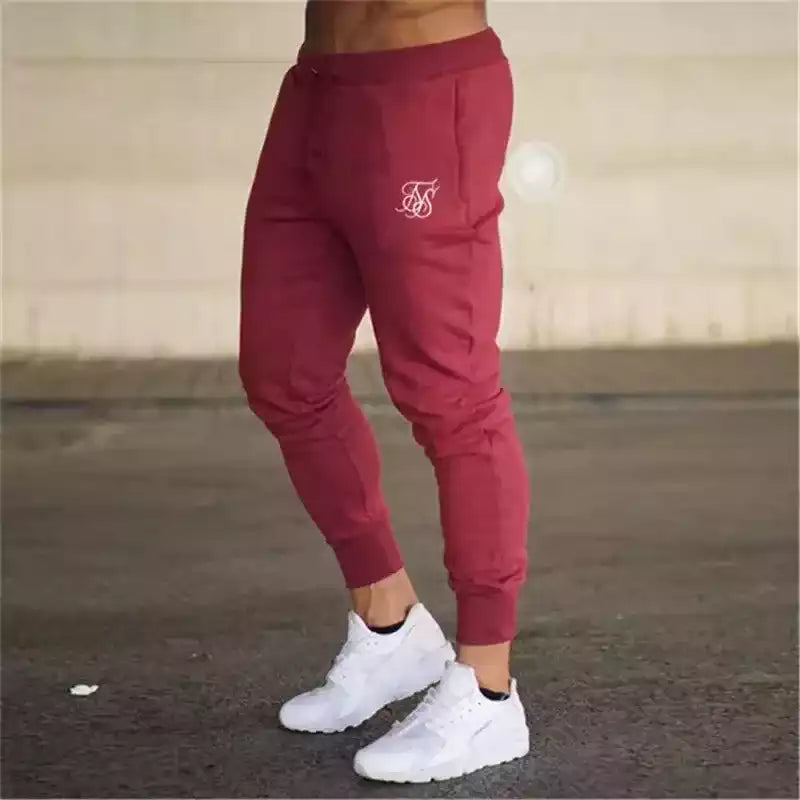 Pantalon cargo gris clair pour hommes, coupe ajustée et tissu respirant.