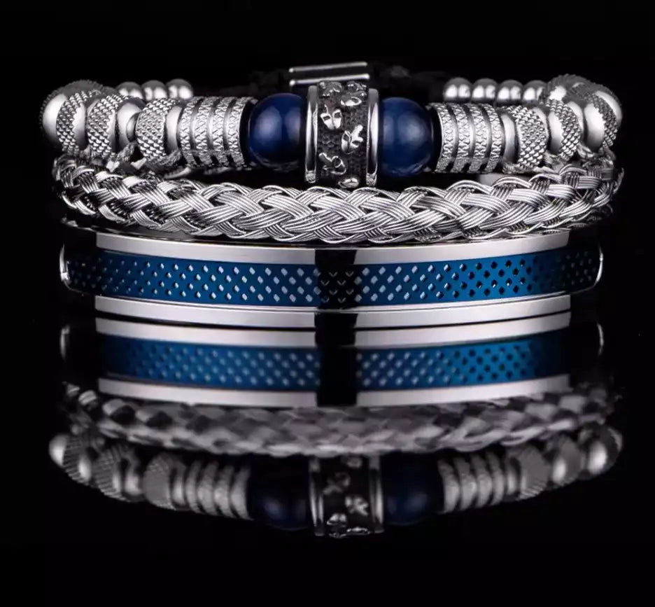 Bracelet homme perles noires 8 mm avec détails en acier poli, un accessoire raffiné et intemporel.