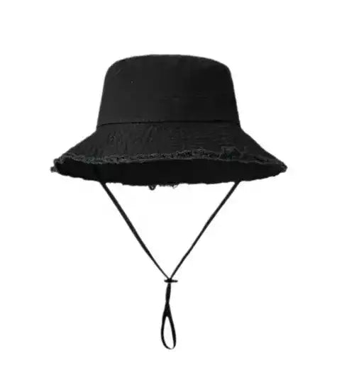 Chapeau  noir et élégant pour toutes les occasions